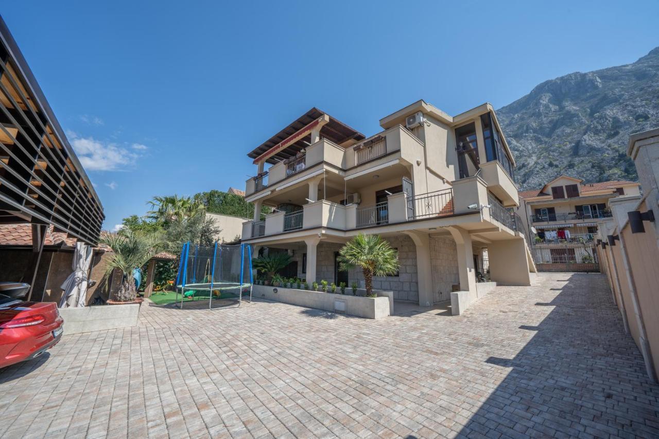 Apartments Milunovic Kotor Exterior photo