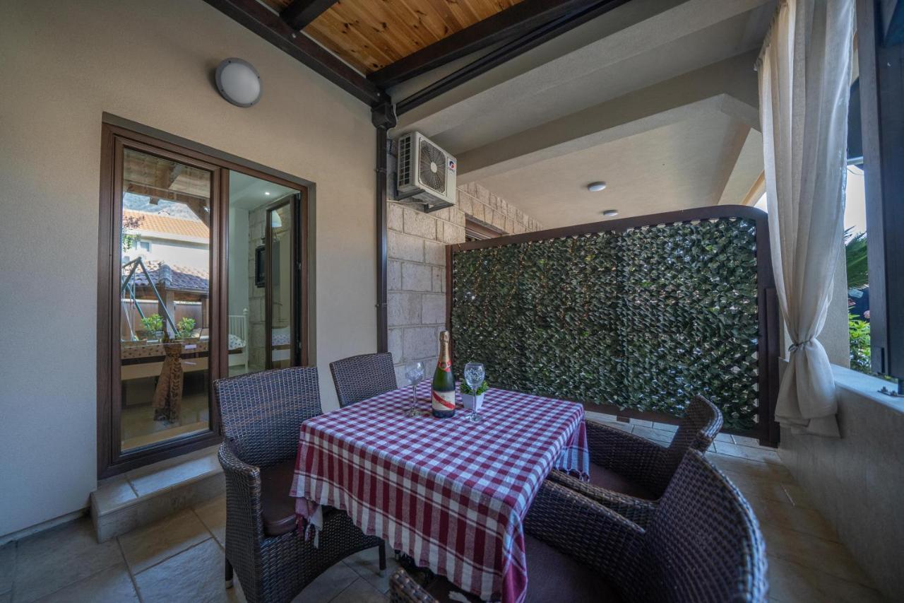 Apartments Milunovic Kotor Exterior photo